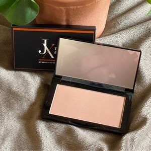 *NIB* 4 for 16$ JX Just Ximena Cream Setting Powder Matte Finish